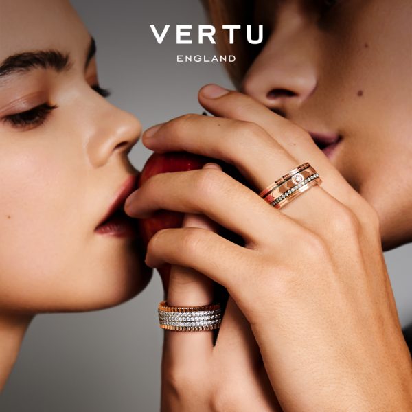 Vertu AI Diamond Ring - Floating Light