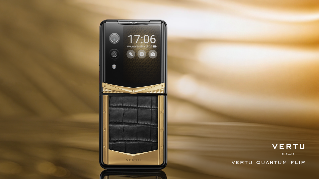 Quantum Flip Alligator leather with 18K gold