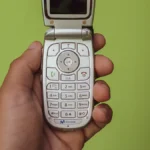 10 Flip Phones Offering Free Advanced Features in 2025