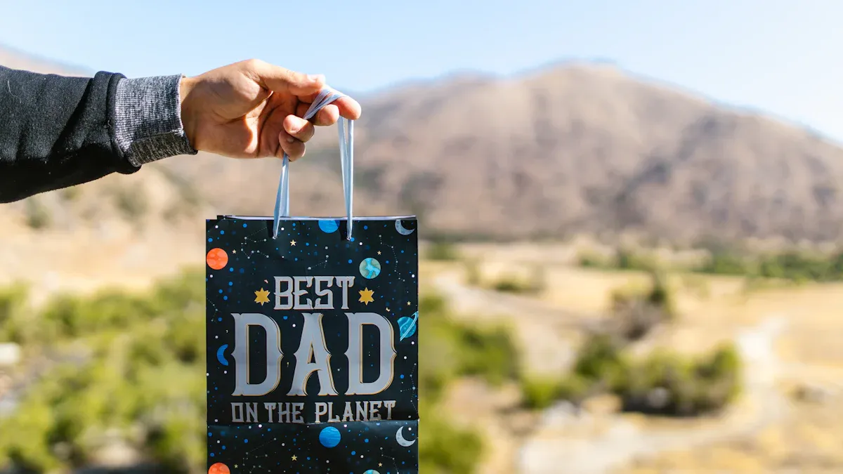 25 Unique Father'
                style=
