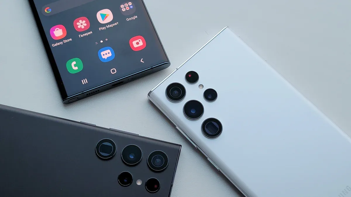 Best Foldable and Luxury Android Phones for 2025
