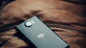 Meet the Vertu Signature S in 2025