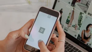 Best 5G Phones for Business Professionals Who Need to Stay Ahead