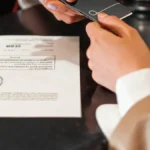 What Is a Luxury Smartphone With Exclusive Concierge Service and How Does It Work