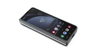 Nokia Flip Phones Compared to Foldable Smartphones for Everyday Use