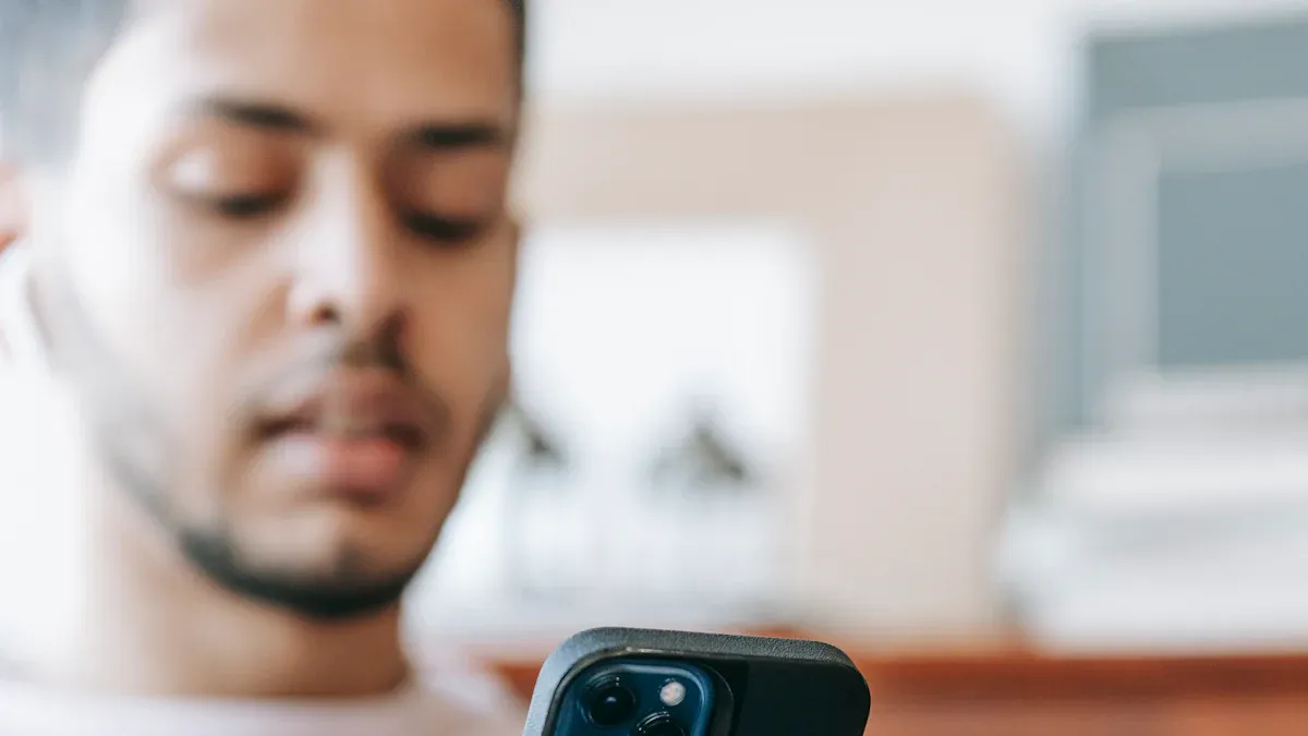 Top 10 Signal Strength Champions among Phones in India