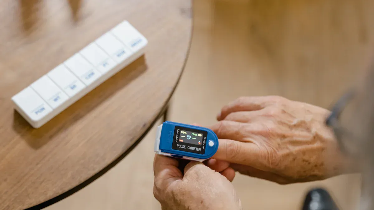 Fitness Trackers vs Smartwatches