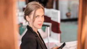 Top Business Flip Phones for Professionals in 2025