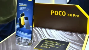 High-end Phone Brands Face Off for Flagship Glory