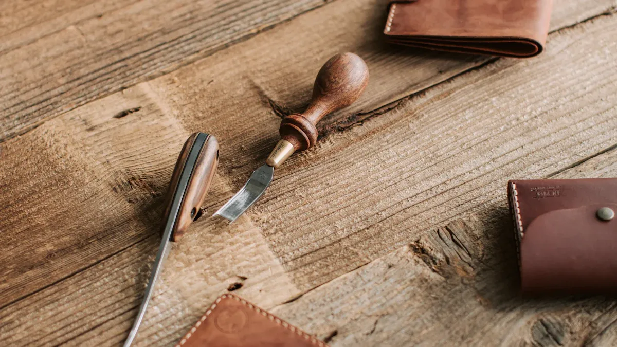 Selection Criteria for Handcrafted Leather Smartphone Cases