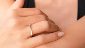 Diamond ring for women with smart health features